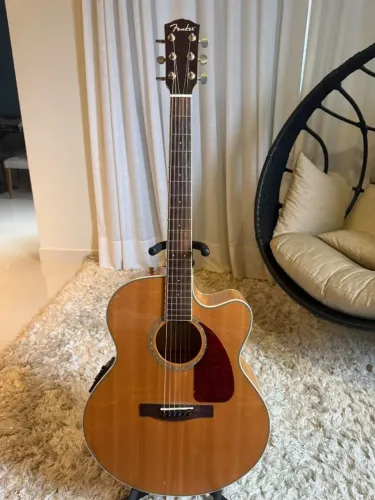 Violão Fender Profissional Jumbo