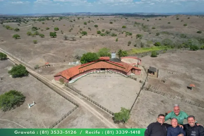 Imóvel para venda possui 1820000 metros quadrados com 5 quartos em Santo Antônio - Limoeir
