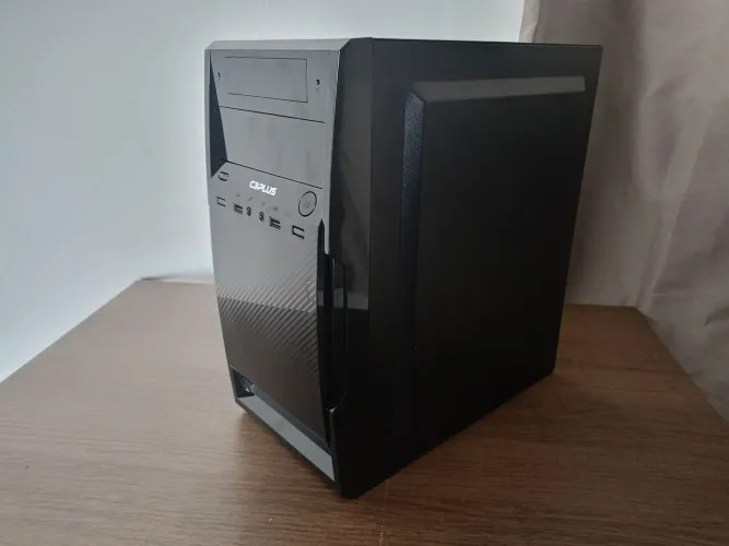 CPU i5 3 th 8 GB RAM SSD windows 11 e office