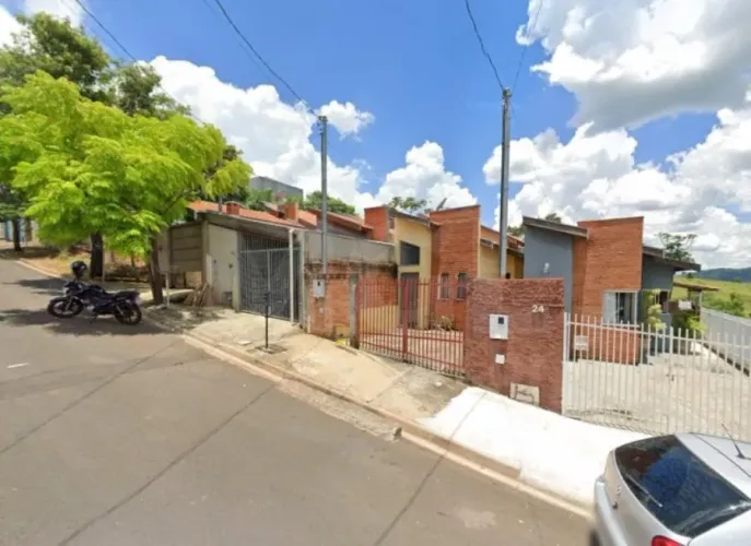 MONTE SIÃO/MG  Casa no Bairro Jardim América
