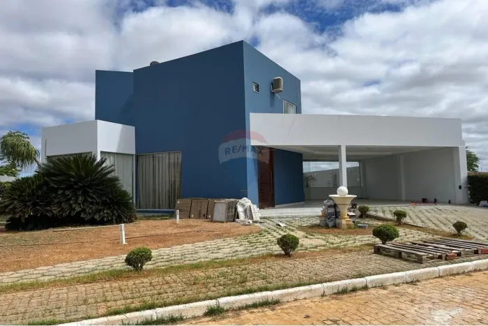 Casa de Alto Padrão no Condomínio Dona Marta  Irecê/BA