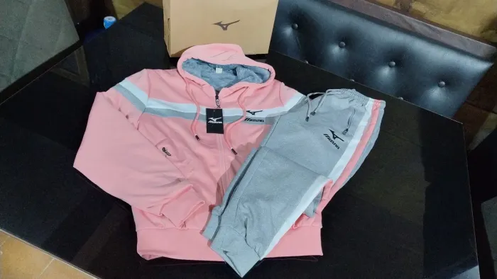 Conjunto feminino tamanho p novo pelúciado 