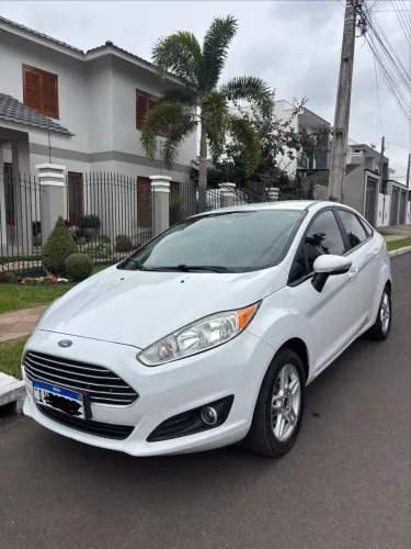 Ford Fiesta Sedan SEL 1.6 16V Flex Aut. 2017