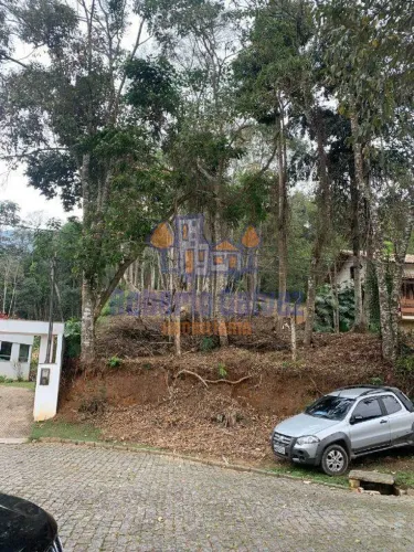 Terreno no Condomínio Cisne Branco à venda, 1428 m²