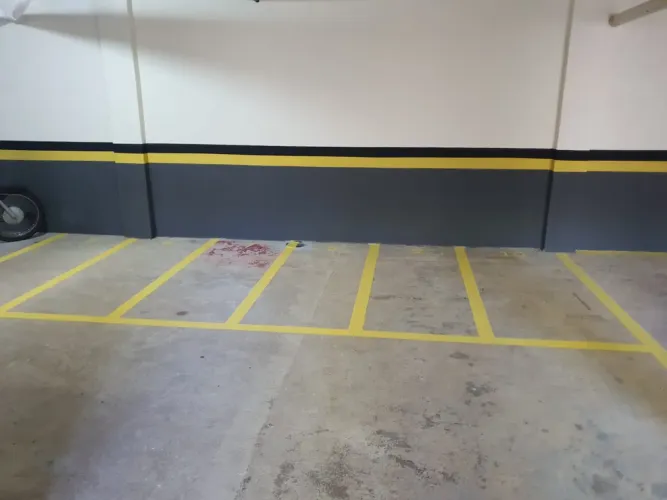 Alugam-se vagas de garagens cobertas para motos no centro de Blumenau