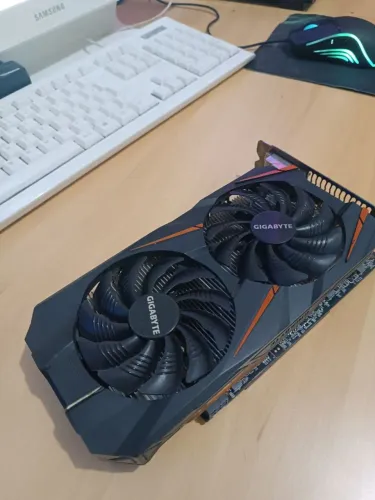 Placa de vídeo GTX 1060 3GB Gigabyte