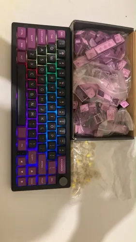 Teclado gamer Mecânico Custom GMK67