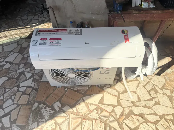 LG DUAL INVERTER 12 mil 70% ECONOMIA 