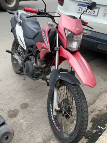 Vendo bros bem conservada prata pra anda e transferir