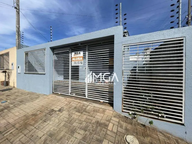 Casa com 3 dormitórios para alugar, 73 m² por R$ 2.553,00/mês - Jardim Ipê III - Foz do Ig