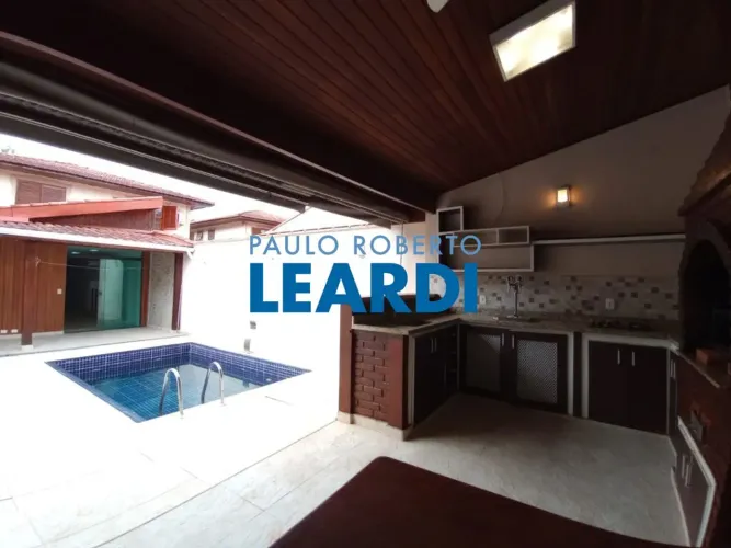 CASA EM CONDOMÍNIO - CAMPO LIMPO - SP