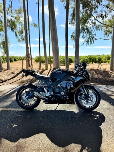 Vendo CBR 1000rr fireblade