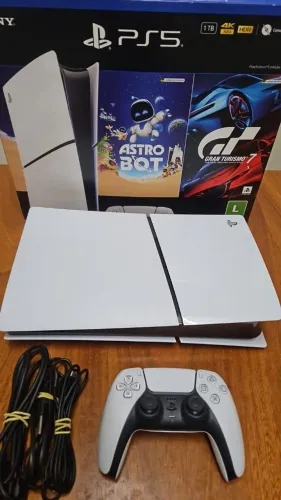 VENDO PLAYSTATION 5 SLIM DIGITAL 1TB