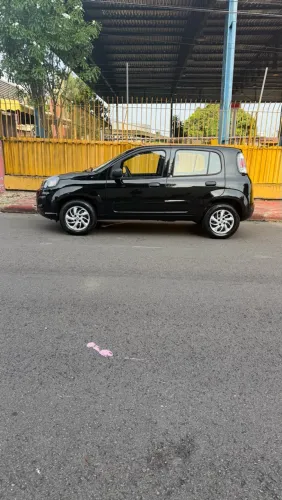 Fiat Uno Attractive 1.0 EVO Fire Flex 8V 5P 2020