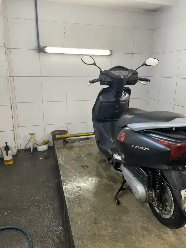 Vendo lead ano 2015 