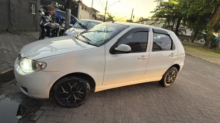Fiat Palio Celebration 1.0 Fire Flex 8V 4P 2016