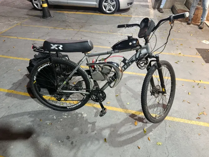 "Bicicleta motorizada 80cc 2T aro 29 - Muito forte e econômica"