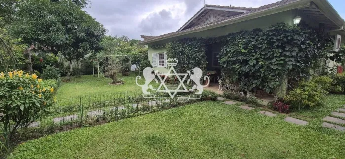 Chácara com 5 quartos e piscina à venda, 1.560 m² - Massaguaçu, Caraguatatuba