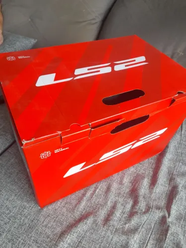 Capacete LS2 - Tamanho 60 - Vermelho e Preto - lacrado