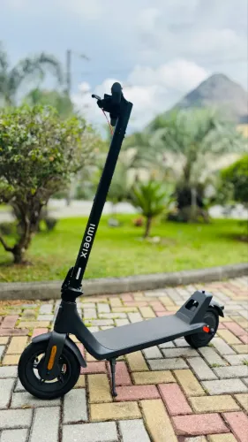 Patinete elétrico Xiaomi 4 Lite