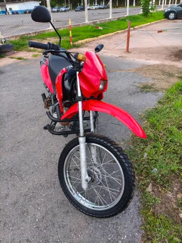 Vendo Honda Bros 125 em excelente estado