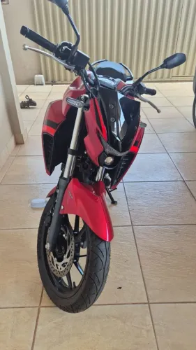 Moto yamaha fazer fz25 