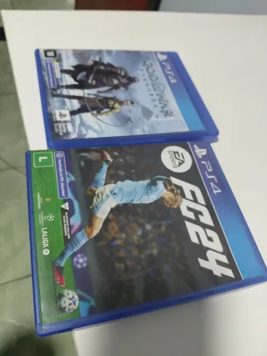 2 JOGOS POR 180 OU CADA UM 100 FIFA 24 PS4 E GOD OF WAR RAGNAROK PS4