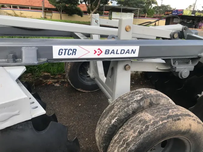 GRADE ARADORA BALDAN PESADA