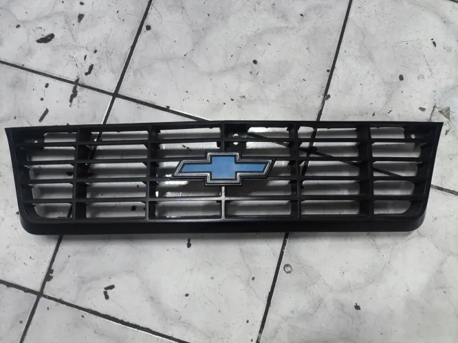 Grade dianteira com emblema ORIGINAL Opala 88-90