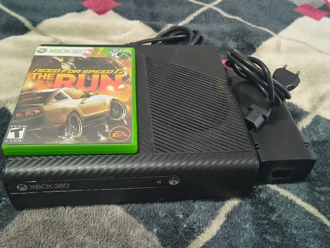 XBOX 360 SUPER SLIM PERSONALIZADO CONTROLE E FONTE ORIGINAL