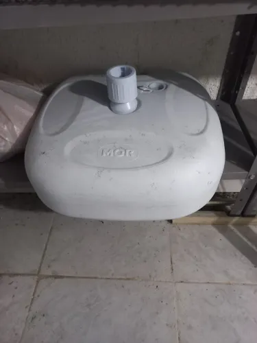 Base para ficar guarda_sol. Para praia ou piscina.