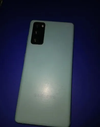 VENDO DOIS CELULARES PARA RETIRADA DE PEÇAS 