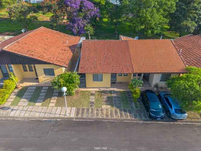 Casa no condomínio Blumenhof para venda com 3 quartos, sendo 1 suíte, 80m²