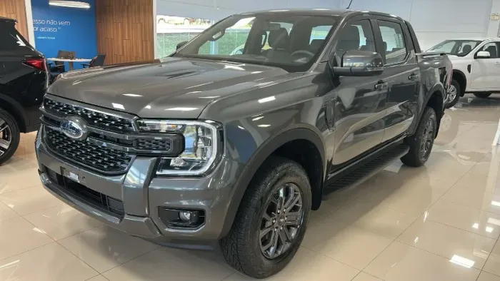 Ford Ranger Black 2.0 4X2 CD TB Diesel Aut. 2027