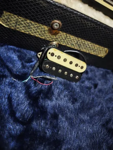 Captadores Suhr Doug Aldrich ponte e Seymour Duncan 59 braço