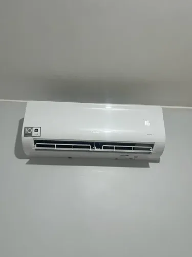 Ar Condicionado Midea Inverter 12.000 integração com wi-fi e Alexa (aceito cartão)
