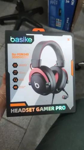 Fone headset semi novo na caixa