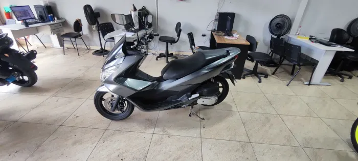 HONDA PCX 150 CINZA 2017 Shalon veículos Cariacica