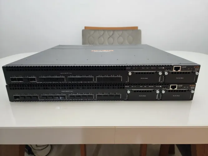 Switch Aruba 3810 JI075a 16x Sfp+ 10gb L3<br><br>JI075a 16x Sfp+ 10gb L3<br><br>Gerenciável |