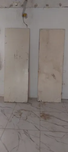 2 portas usadas 2.10 por 70 e a outra 