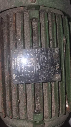 Motor Elétrico Trifásico WEG