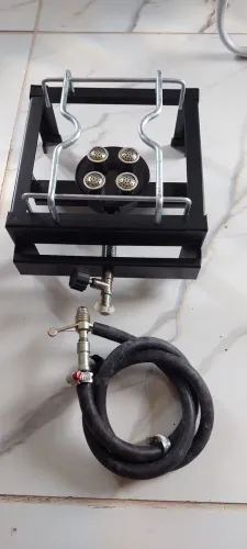 Fogão de 1 boca Triton. Excelente para quem trabalha com lanches e tem pouco espaço.