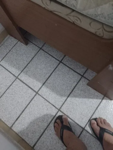 Cama solteiro, conservada, muito boa40,00 reais pra sair hoje domingo até 11 horas da m