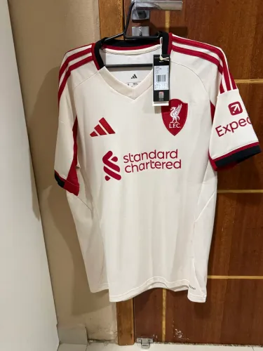 Camisa do Liverpool original 2026 tamanho M nunca usada