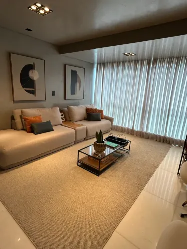 Sofá moderno - 6 meses de uso (medidas na descrição)