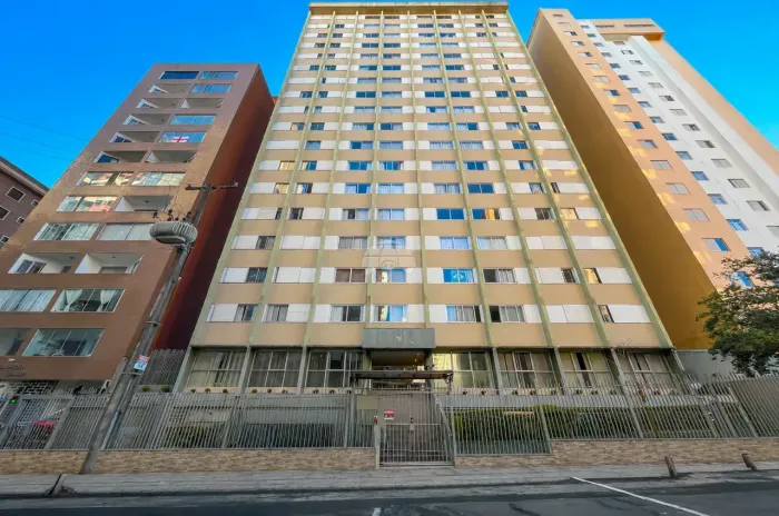 Imóvel para venda tem 91 metros quadrados com 3 quartos em Cristo Rei - Curitiba - PR