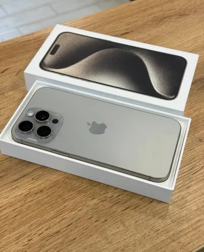iPhone 15 pro Max 256gb semi novos
