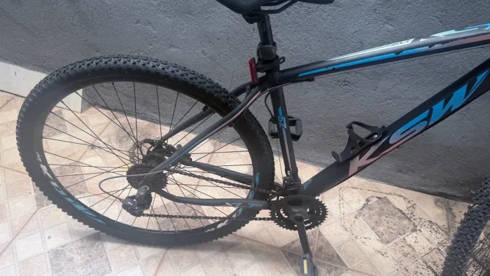 Bicicleta KSW Aro 29 - Freio Hidráulico - Preta e Azul