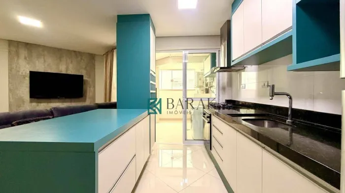 Apartamento com 2 dormitórios para alugar, 70 m² por R$ 4.330,00/mês - Zona 07 - Maringá/P