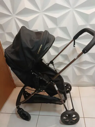 Carrinho + bebê conforto + base Galzerano